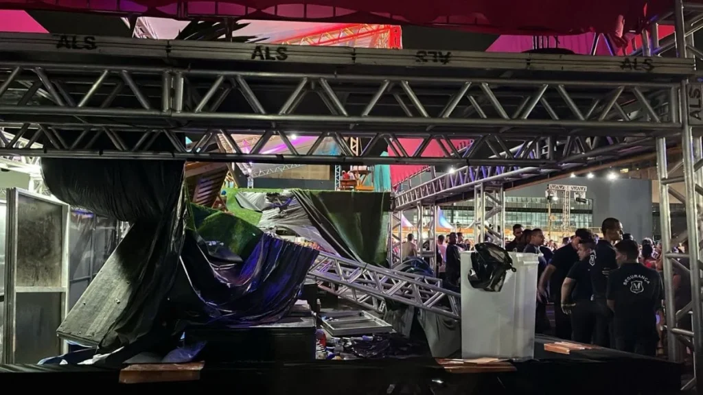 Parte de camarote cede e deixa pessoas feridas durante festival de Réveillon em SC