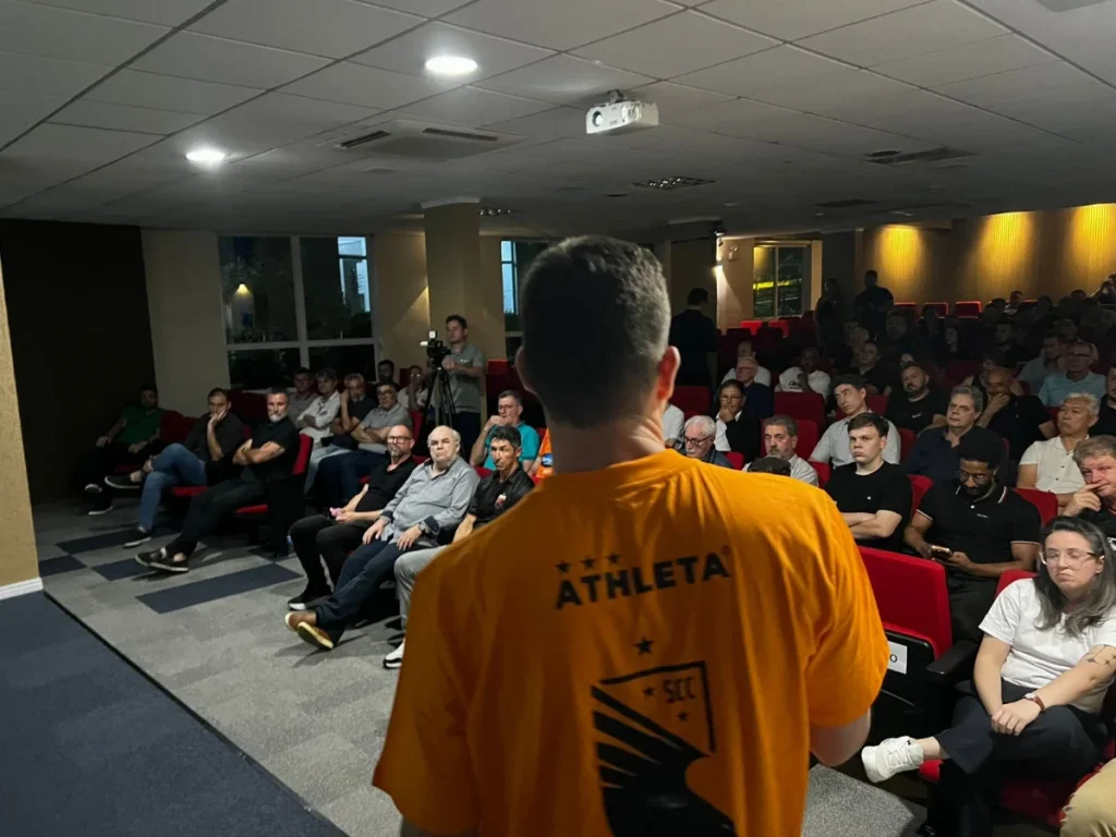 Whatsapp Image 2025 12 01 At 21.17.23