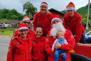 Bombeiro Noel segue mobilizando a comunidade e reforça campanha de doações