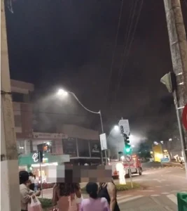 Ocorrência em andamento: incêndio em edificação no Centro de Ibirama