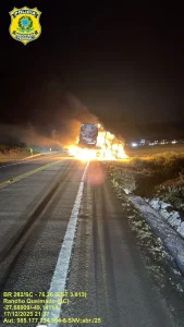 Incêndio em caminhão interdita totalmente a BR-282 em Rancho Queimado