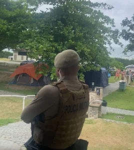 Homem é detido por ato obsceno durante fiscalização da PM na Praia do Pinho