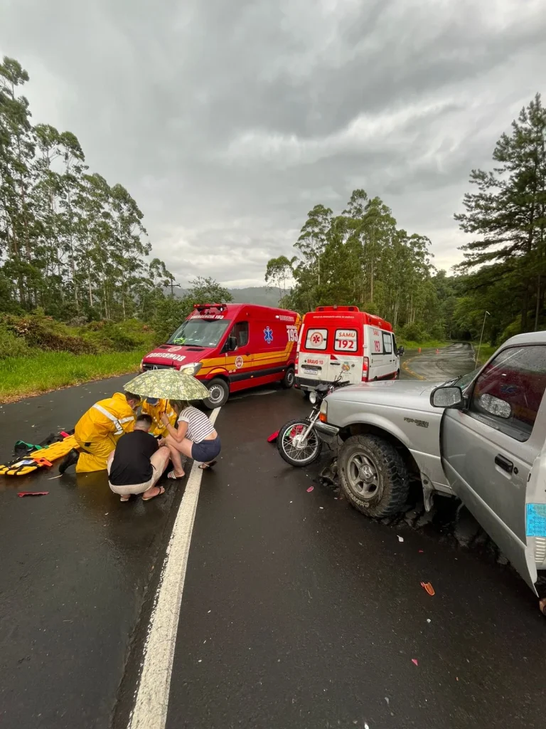Mãe e filha ficam feridas em acidente com moto na SC-350, em Taió