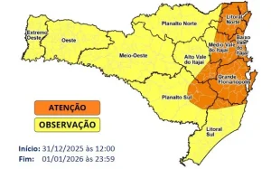 Temporais com chuva intensa marcam o último dia de 2025 e o primeiro de 2026 em Santa Catarina 