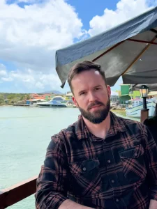 Influencer Robson Maldonado é morto a facadas em Camboriú