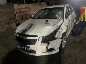 Mulher de 29 anos tem fratura exposta na perna em acidente na BR-470, em Rio do Sul