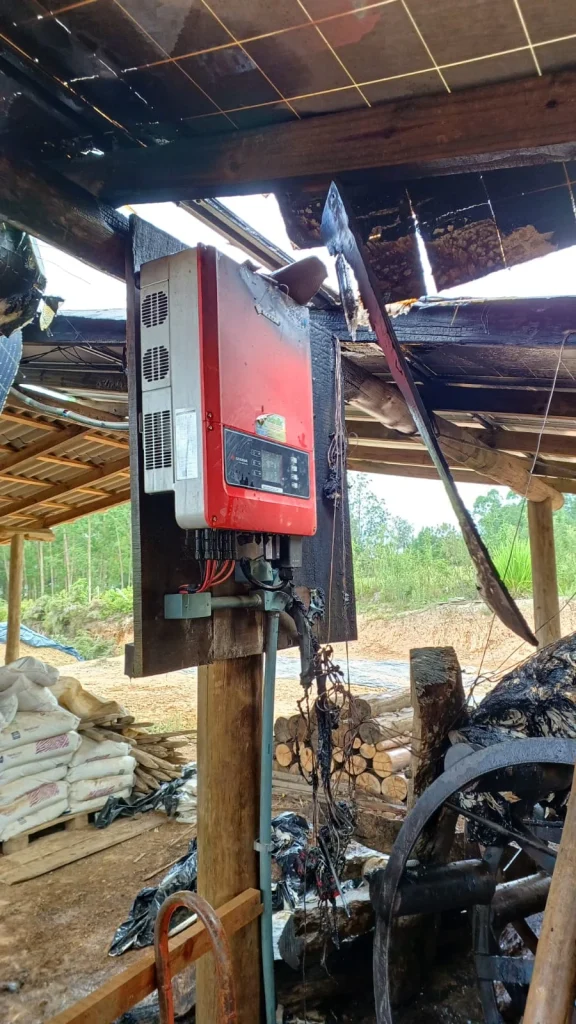 Princípio De Incêndio Atinge Rancho Com Painéis Solares Em Taió (2)