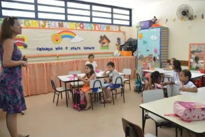 Sancionada lei que reconhece professores da educação infantil como profissionais do magistério