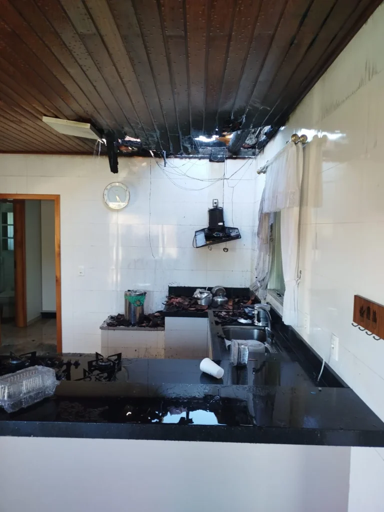 Incêndio atinge residência na localidade de Boa Vista, em Vidal Ramos