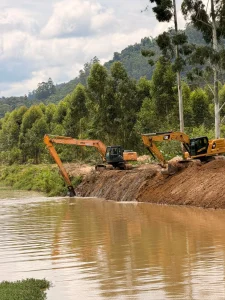 Presidente Getúlio inicia maior obra de prevenção de cheias da sua história com desassoreamento dos rios