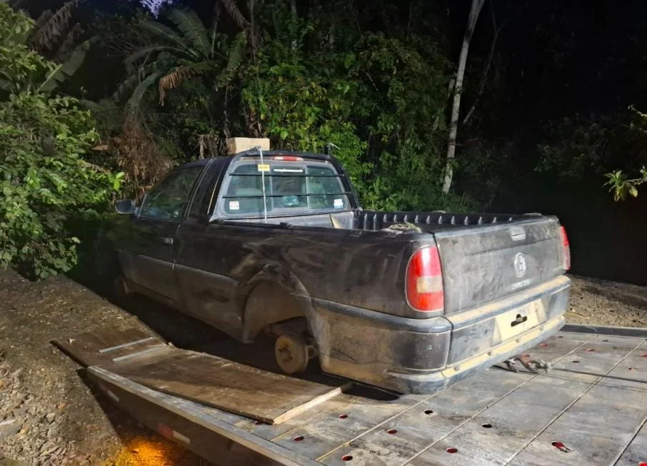 Veículo furtado em Dona Emma é recuperado desmanchado em José Boiteux