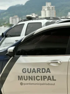 Homem é preso por tentativa de furto e invasão de domicílio em Rio do Sul