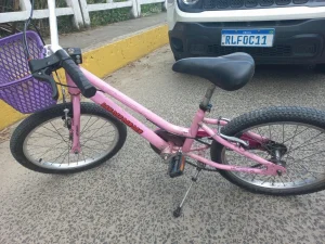 Homem é flagrado com bicicleta furtada e acaba preso no centro de Aurora