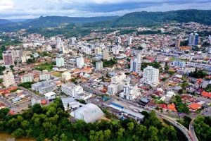 Guias do IPTU 2026 estarão disponíveis a partir de terça-feira (27) em Rio do Sul