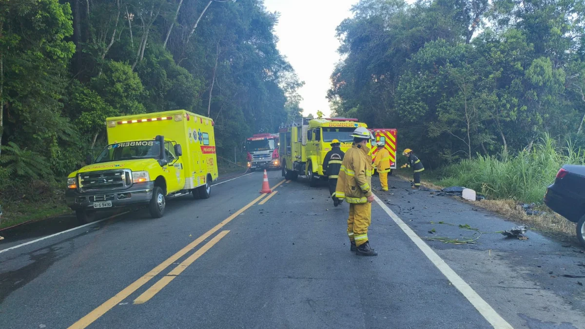Video Tres Pessoas Morrem Em Acidente Gravissimo Na Br 470 E Rodovia E Interditada Em Sc