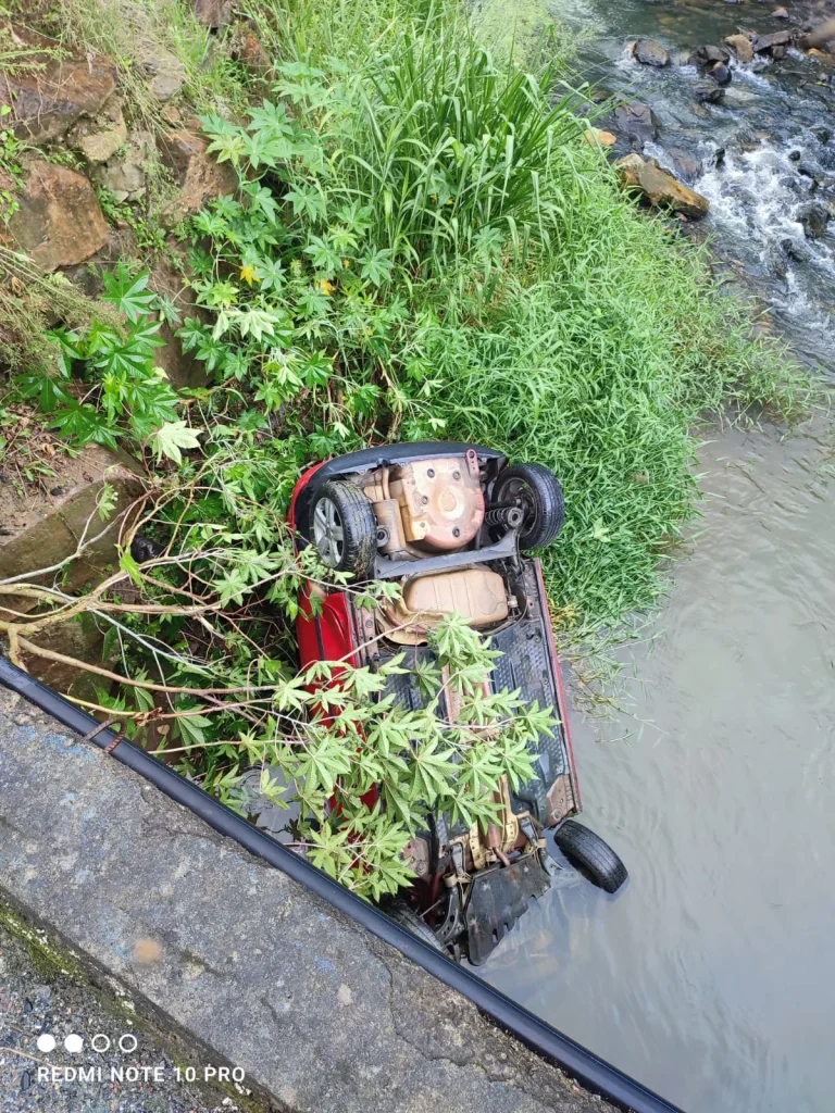 379fc240 C39e 47d7 8742 7b5fbe74cfad