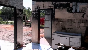 Após perder casa em incêndio, aposentada de Laurentino pede ajuda para recomeçar