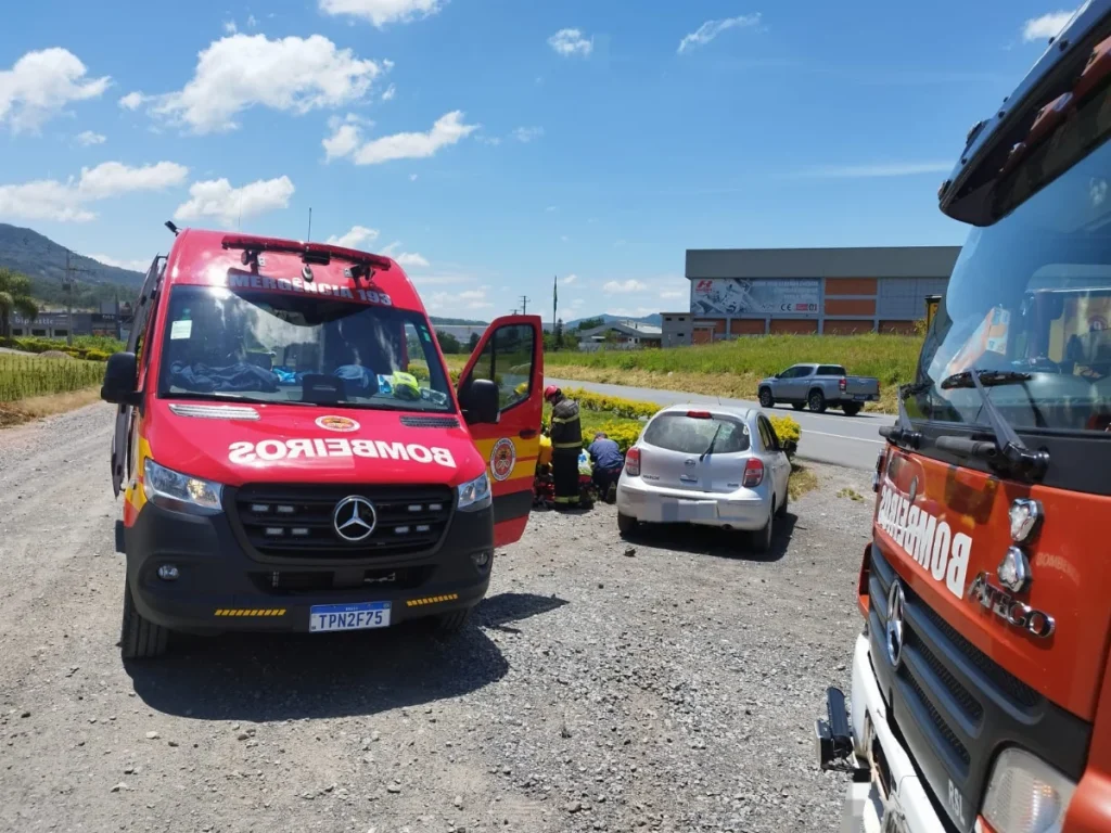 Motociclista Tem Fratura Exposta Em Colisão Na Marginal Da Br 470 Em Rio Do Sul (1)