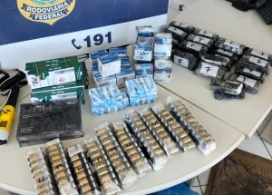 PRF apreende na BR-470 carga de anabolizantes do Paraguai avaliada em R$ 200 mil