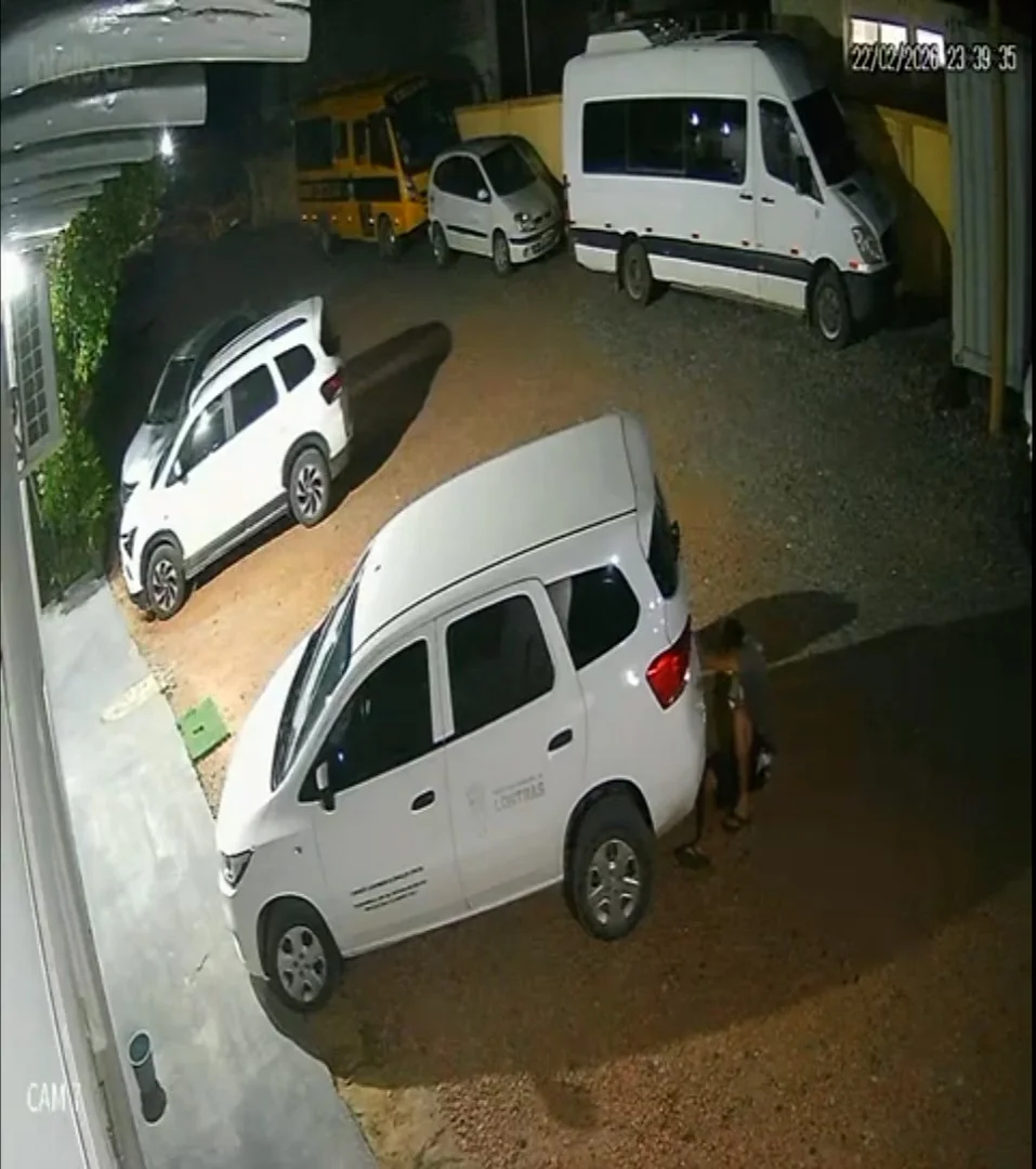 Sequência 01.00 07 30 06.quadro048