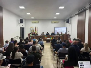 Câmara de Taió derruba veto do prefeito a projeto de transporte gratuito