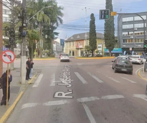 Desvio altera acesso à rua XV de Novembro nesta quarta-feira (25), em Rio do Sul