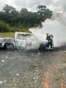 Caminhonete Amarok pega fogo em área rural de Bom Retiro