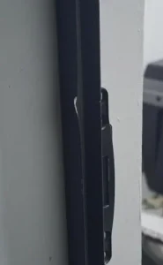 Criminosos invadem casa e furtam eletrônicos em Indaial