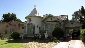 Casa na rua Rui Barbosa vira cartão-postal