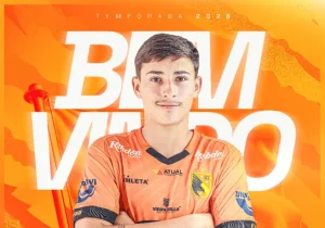 Santa Catarina anuncia jovem meia-atacante Pedrinho para o elenco principal