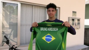 Pan de Downhill. Bruno, de Ibirama, compete no Rio Grande do Sul