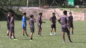 Equipe sub-16 do Santa na final