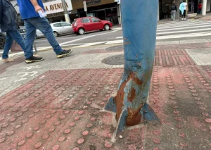 Poste em frente a prefeitura de Rio do Sul será retirado para manutenção