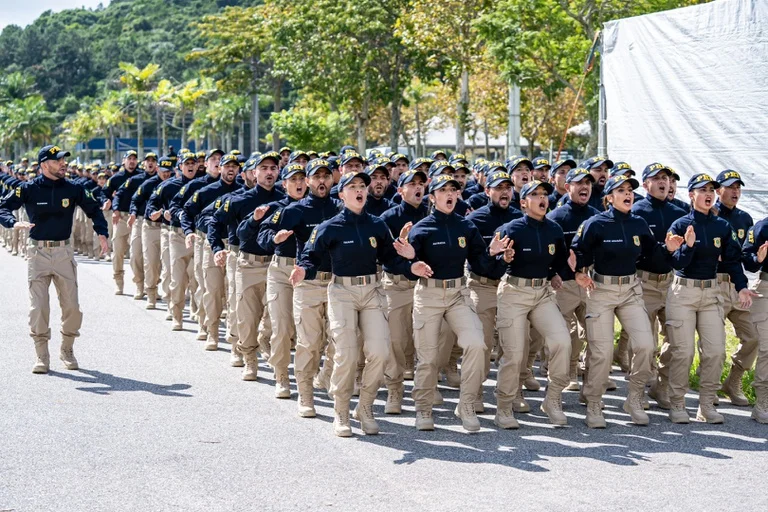 Cca57251 Df43 48c2 B695 4c89d7e53b10