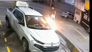 VÍDEO: homem é preso após tentar provocar incêndio em posto de combustível em Orleans