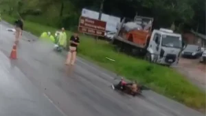 Motociclista e passageira morrem após queda de moto seguida de atropelamento na BR-101, em Barra Velha