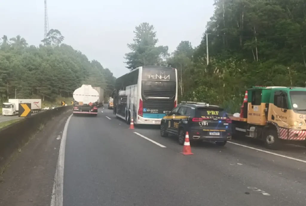 Motorista Auxiliar Morre Sete Feridos Acidente Onibus Br 116 1024x691