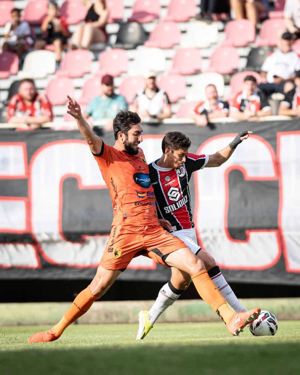 9a8058a4 474c 4cda A3af 394eafe9587f