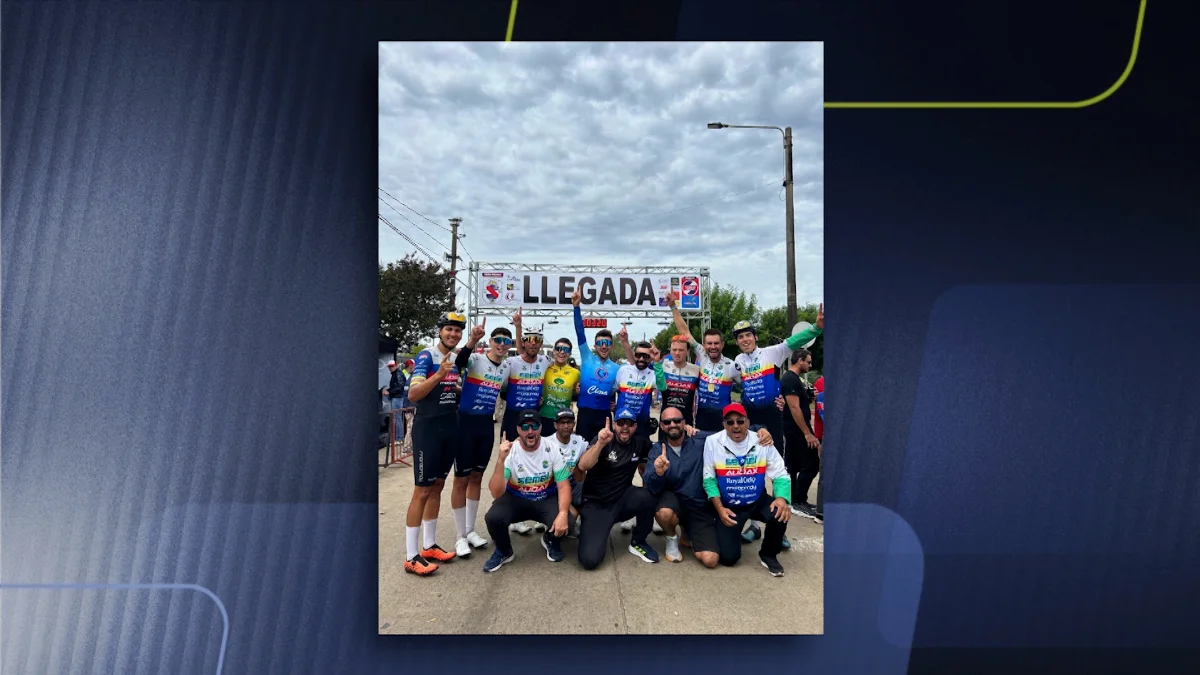 Jr 0210 B7.00 06 46 28.quadro055