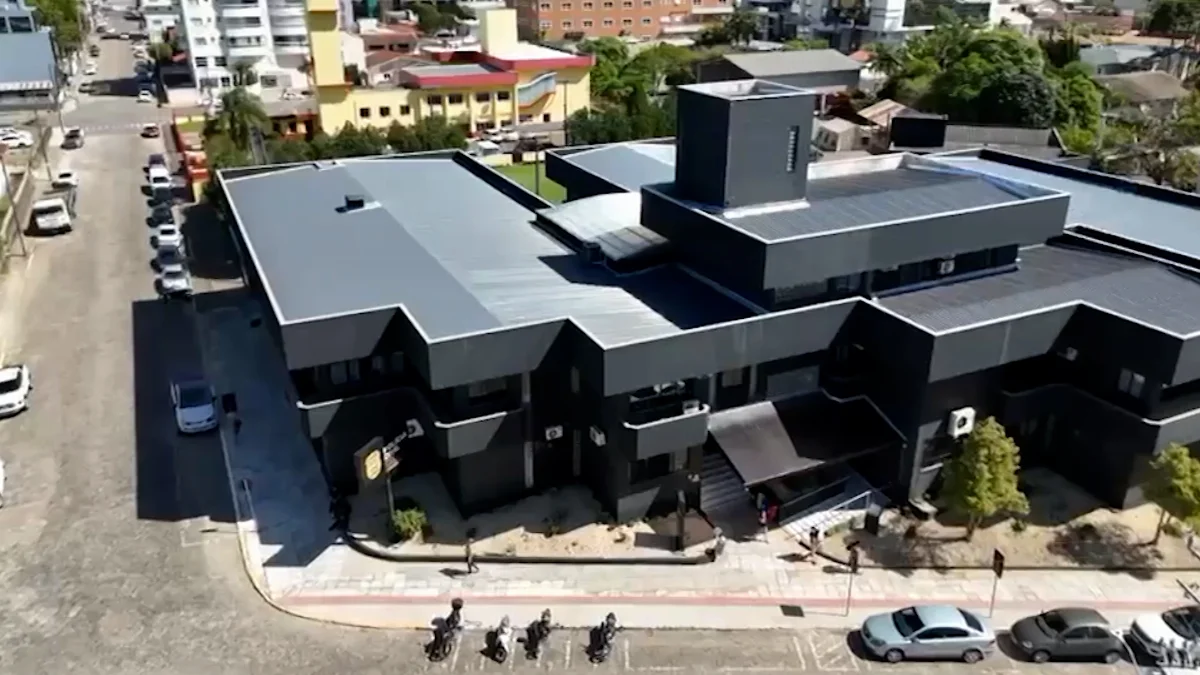 Jr 0210 B7.00 18 43 26.quadro035