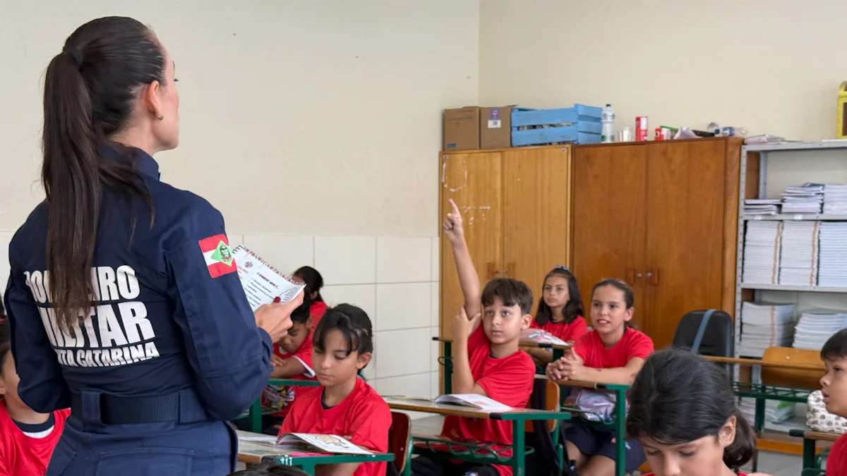 Sequência 01.00 04 52 25.quadro015