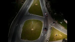 Trevo de Agronômica ganha nova iluminação e reforça segurança na BR-470