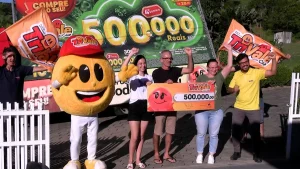 Moradora de Rio do Oeste é surpreendida com prêmio de meio milhão da TriVale