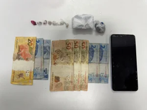 Polícia Militar prende dupla por tráfico de drogas em Rio do Sul