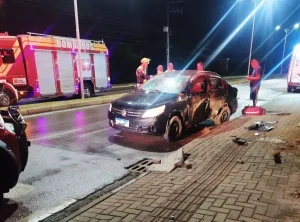 Jovem fica ferido após colisão lateral na Estrada Blumenau, em Rio do Sul