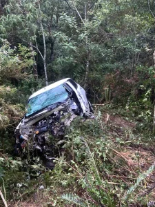 Colisão com carreta deixa quatro feridos e mobiliza grande operação na BR-282