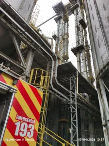 Incêndio atinge secador de grãos em empresa de Trombudo Central