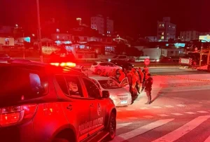 Confronto com a PM deixa três mortos e policial ferido na Capital