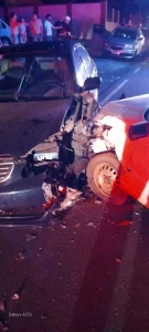 Acidente com quatro carros deixa dois feridos na SC-110, em Rodeio