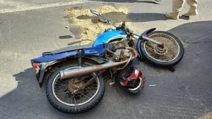 Dois homens têm fraturas expostas após acidente na BR-282, em Bom Retiro